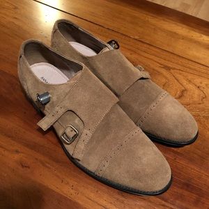 Men’s Banana Republic Sued Shoes